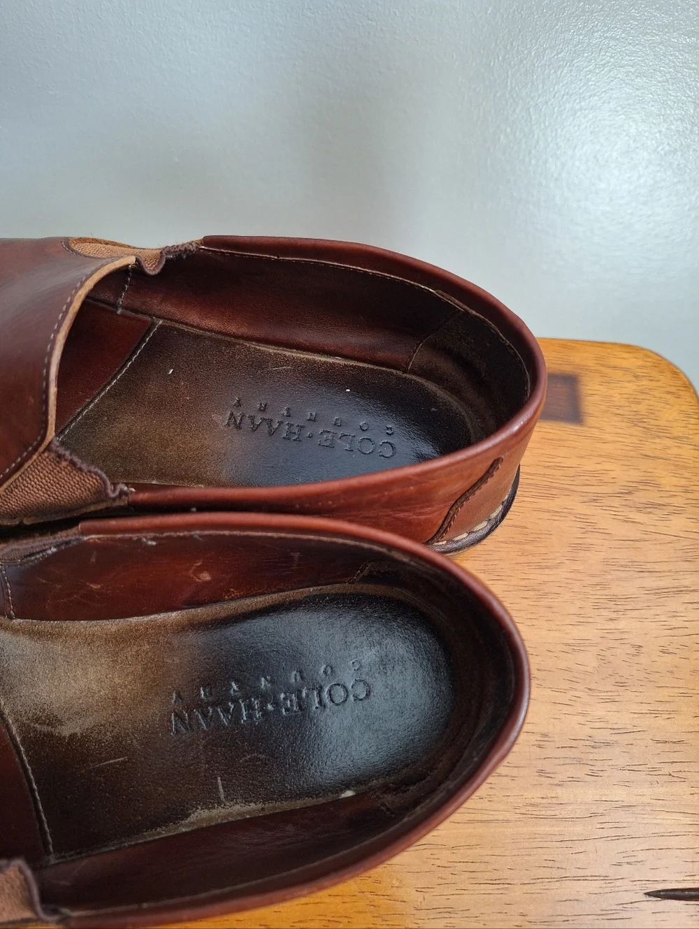COLE HAAN  Women's Brown Leather Slip-on Oxford Shoes, Size 8M, with Almond Toe - Picture 8 of 12
